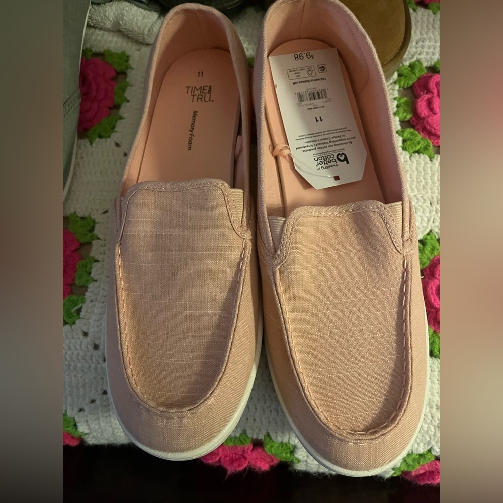Time and Tru Women's Blush Loafers